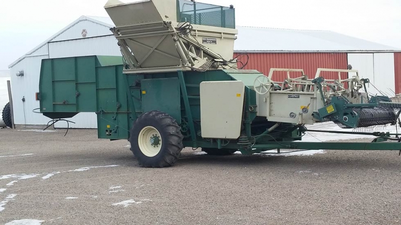 2002 Bob 56 Edible Bean Combine